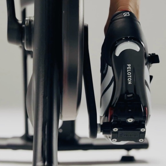 Women’s Peloton cycling shoes, size 39 (US 8.5) Like New! FREE SHIPPING! - Picture 5 of 11